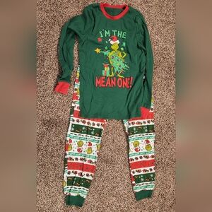 Dr. Seuss Men's Grinch Pajama Set - Green and Red
